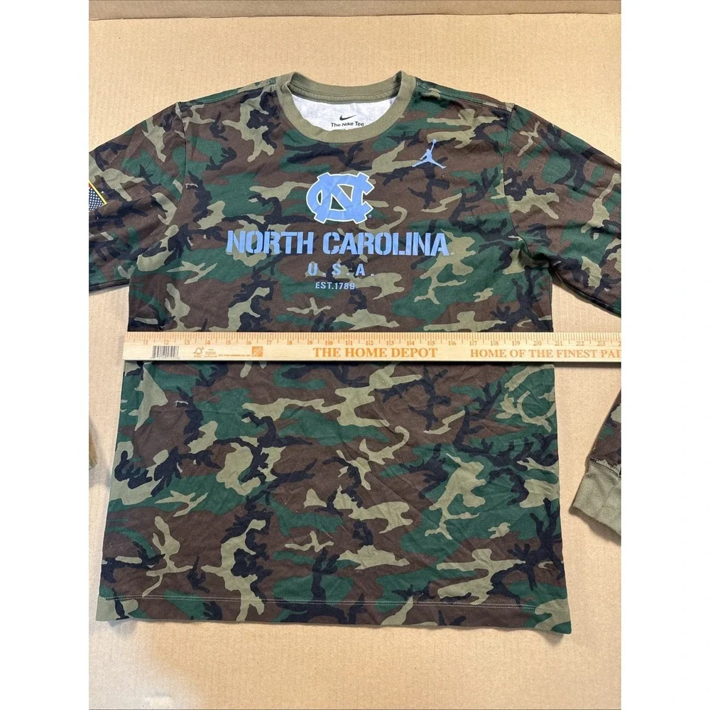 Jordan Men's M Green Camo Long Sleeve Crew‎ Neck Tee UNC Tar Heels USA Flag